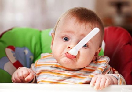 Как накормить ребенка в жару: 3 простых рецепта для маленького нехочухи