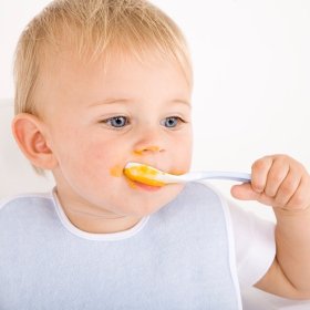 Сколько смеси кушает новорождённый