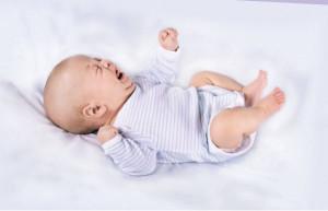 запор у новорождённых при грудном вскармливании ― лечение, выявление причин