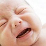 Отсутствие сна у новорождённого: причины