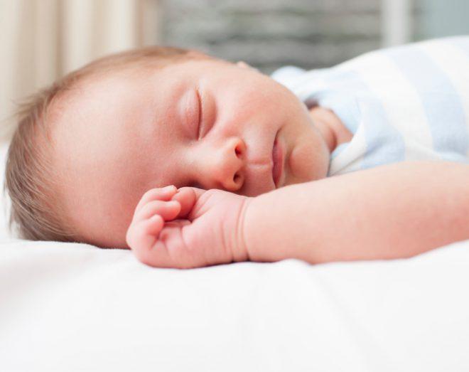 Сколько должен спать ребенок в 3 недели