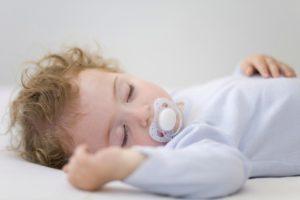 Отсутствие дневного сна у 2 месячного ребёнка